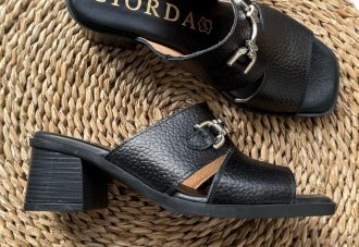 Giorda 54180 piel cervo negra.