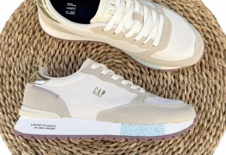 GAP Osaka off white.