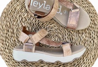 Leyland 5510 beige combi.